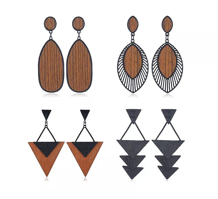 Tropfenförmige Damenohrringe aus Holz, filigran & leicht, stilvoller Naturschmuck.