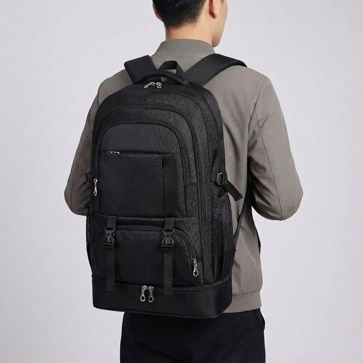 Vielseitiger erweiterbarer Rucksack, ideal als Reisegepäck, Wanderrucksack oder Camping-Begleiter, großes Volumen.