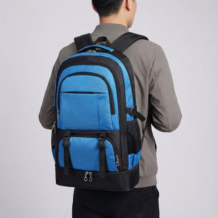 Robuster erweiterbarer Rucksack für Abenteuer, mit viel Stauraum, ideal für Wanderungen, Reisen und Campingausrüstung.