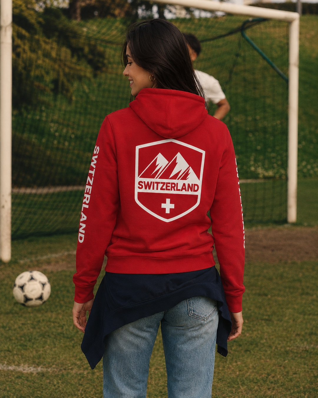 Modischer Unisex Hoodie mit 3D Schweizer Flaggen-Design. Perfekt für Sport, Freizeit & als Fanartikel.