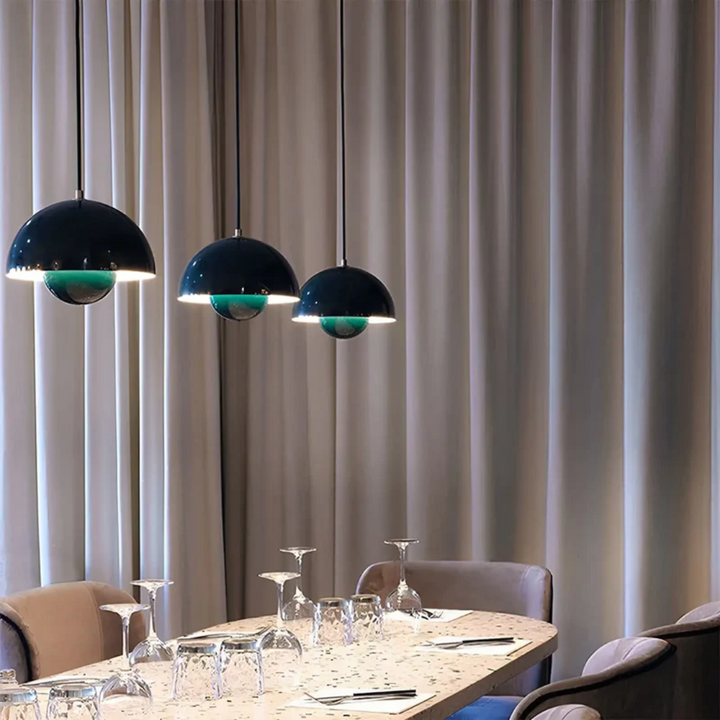 Moderne LED-Lampe, skandinavisch, blumenförmig, stilvolle Deckenbeleuchtung fürs Schlafzimmer.