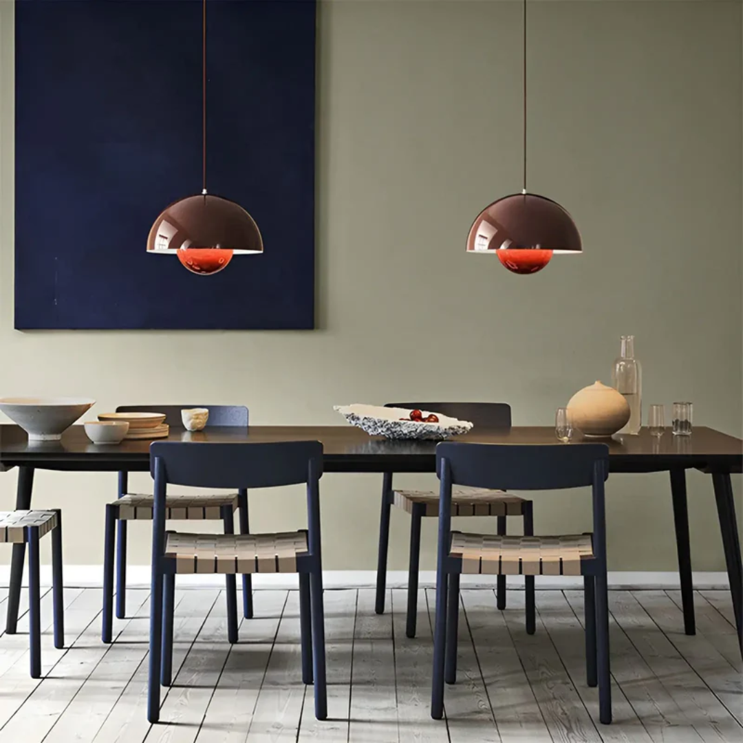 Ambiente-Pendelleuchte, LED, skandinavisch, blumenform, schafft angenehmes Licht im Wohnraum.