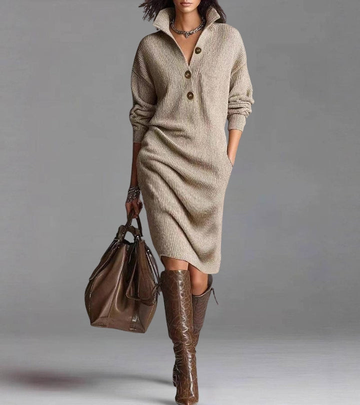 Warmes Damen Winterkleid mit Knopfkragen und Langarm. Komfortables Freizeitkleid mit Seitentaschen für kühle Tage.
