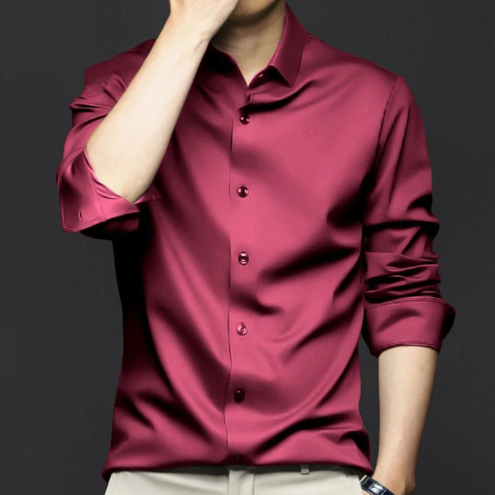 Komfortables Herren Trachtenhemd Arnold, knitterfrei. Perfektes Langarmhemd für einen eleganten Sommerstyle.