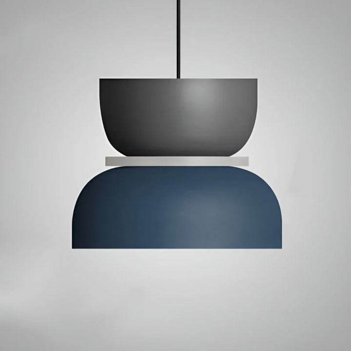 Mehrere bunte Macaron LED Pendelleuchten, moderne Hängelampen für Esszimmer-Beleuchtung.