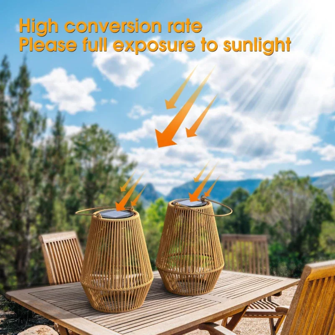 Dekorative Solar-Rattanlampe für den Garten, handgefertigt und wetterfest, mit warmweißer LED.