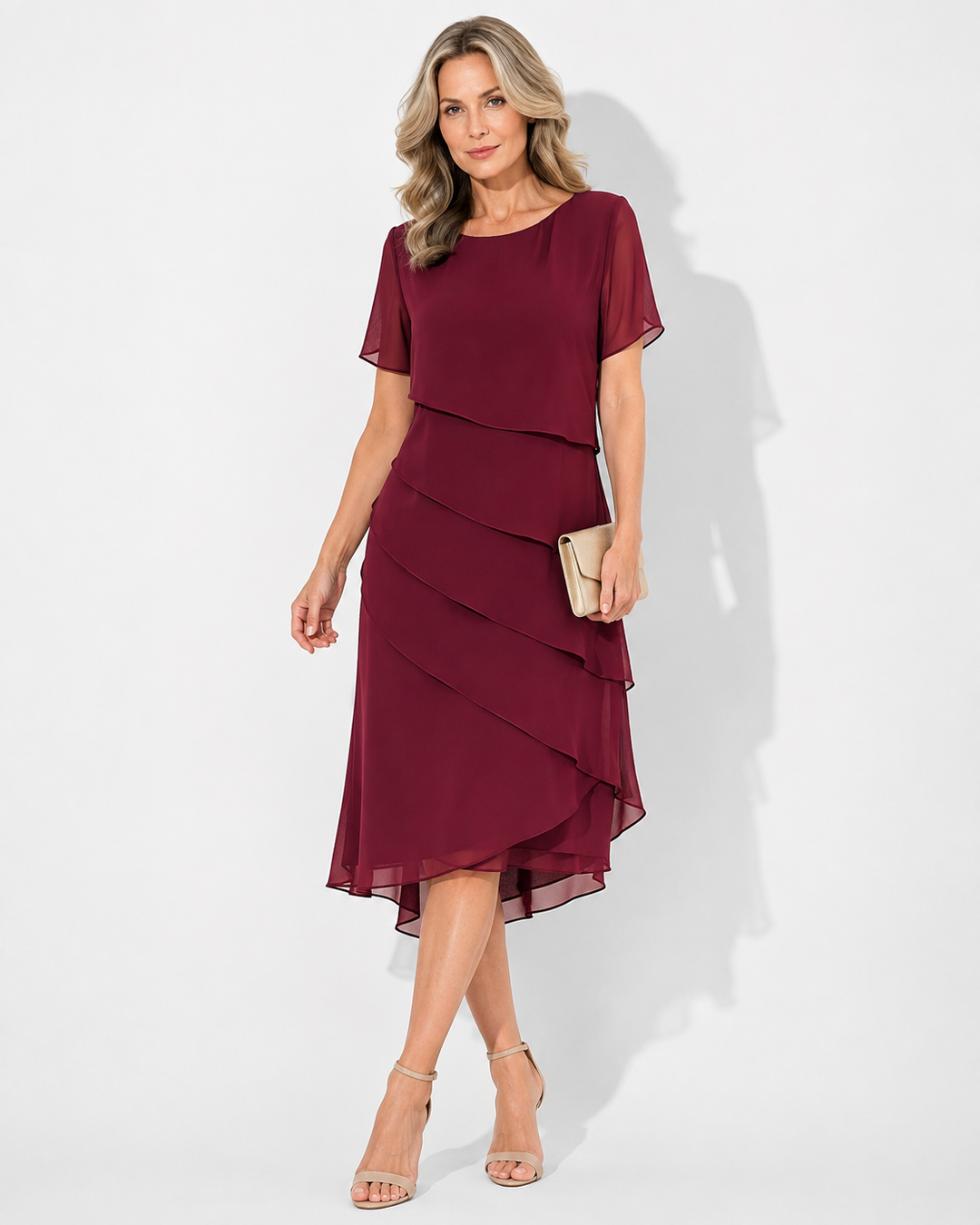 Luftiges Sommerkleid, Midi-Schnitt, bietet Komfort und Stil für Damen.