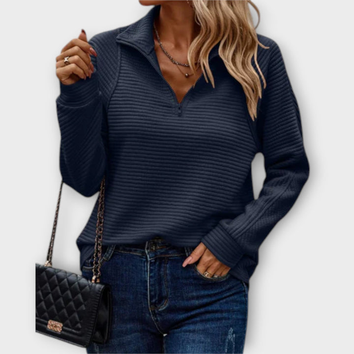 Hochwertiger Damen Alltagspullover aus Strick mit V-Ausschnitt und Reißverschluss, in eleganter Passform.
