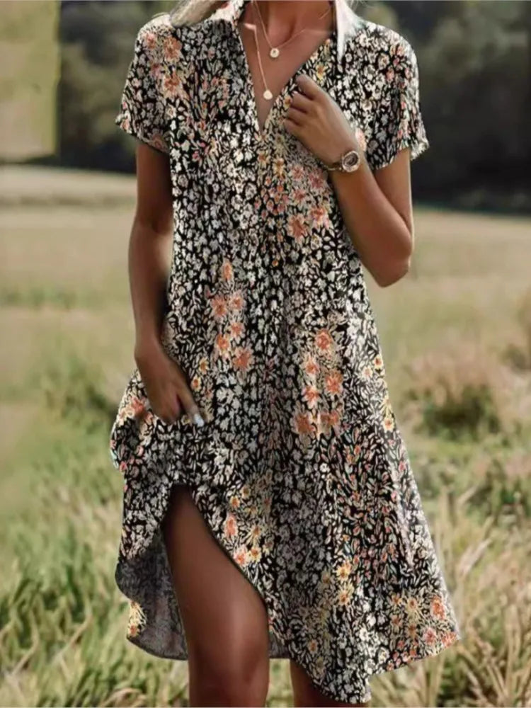 Elegantes Damen Maxikleid im Boho-Stil; fließendes Sommerkleid mit V-Ausschnitt & kurzen Ärmeln.