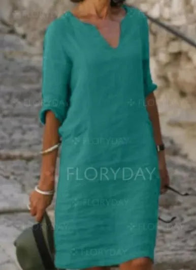 Lässiges, aber elegantes Damen Midi-Kleid mit V-Ausschnitt. Ein vielseitiges Sommerkleid für Alltag & Urlaub.