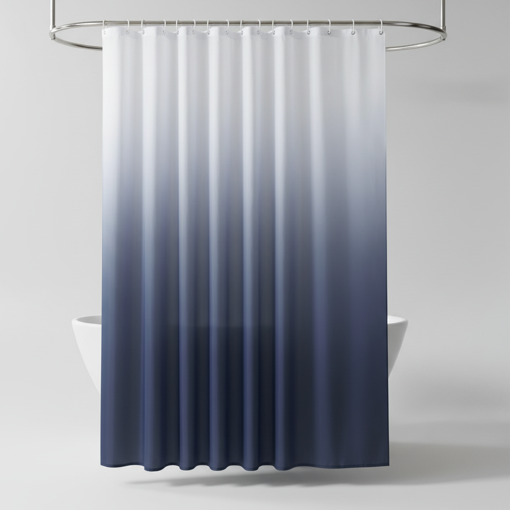 Blick in ein Badezimmer mit dem modernen, wasserdichten Duschvorhang aus verdicktem Polyester mit sanftem Farbverlauf.