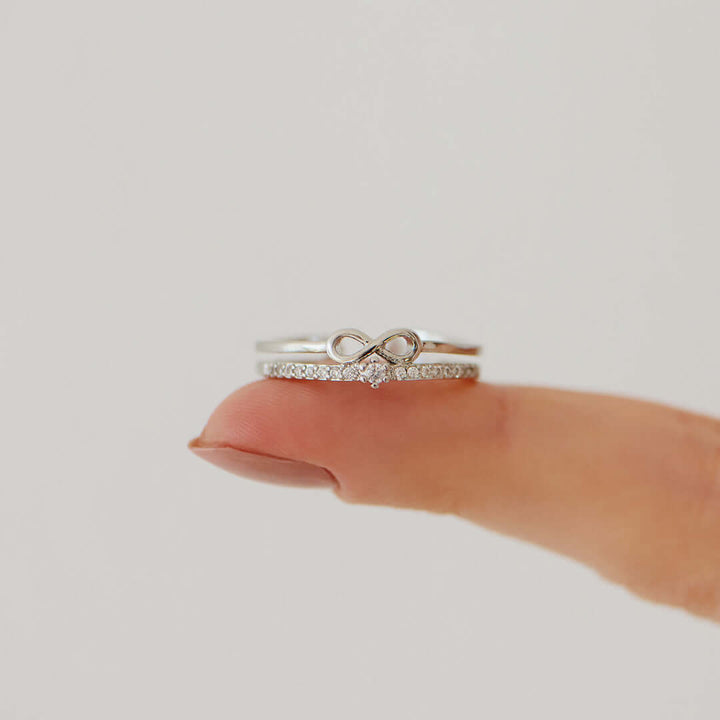 Romantischer Damen Herz Ring, verstellbar, in strahlendem Silber, stilvoller Schmuck für Frauen.