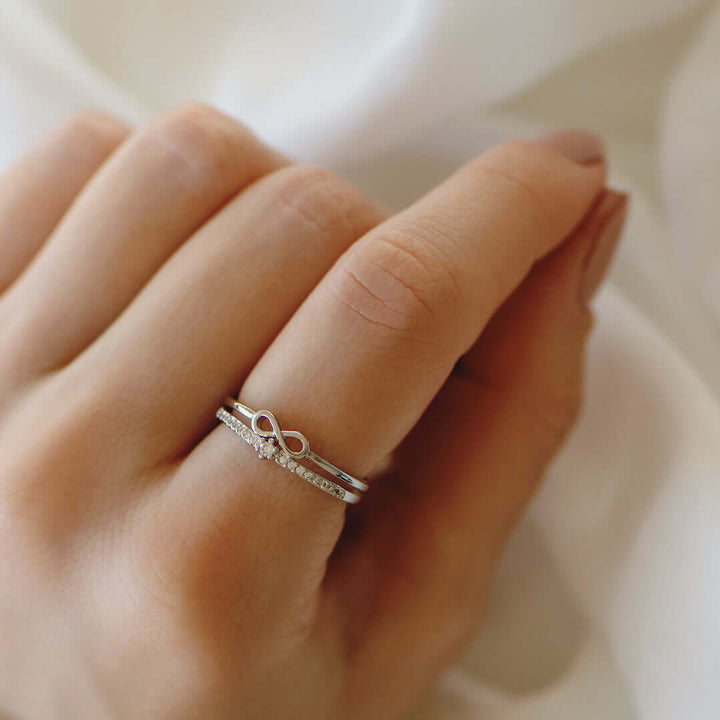 Verstellbarer Herz Ring für Damen, glänzendes Silber, Ausdruck von Zuneigung und Liebe.