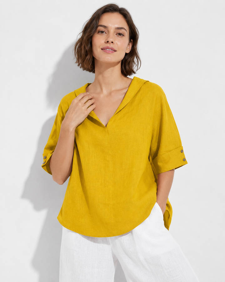 Modisches Damen Kurzarm Shirt mit V-Ausschnitt, lässig elegant, vielseitig kombinierbar für Sommerlooks.