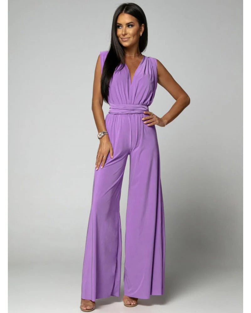 Bequemer Damen Jumpsuit mit V-Ausschnitt, weitem Bein in Lila für Abendmode & Alltag.