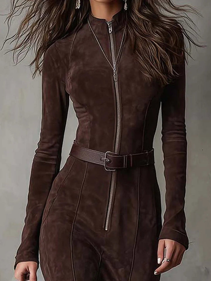Schickes Langarm Maxikleid für Damen in Kaffeebraun, ideal als Abend- oder Partykleid. Mit Zip, Stehkragen & Gürtel.