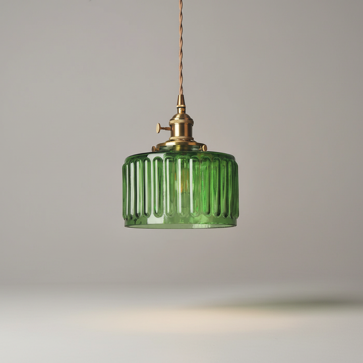 Elegante Vintage Glas Pendelleuchte, die jedem Raum eine gemütliche und stilvolle Atmosphäre verleiht.