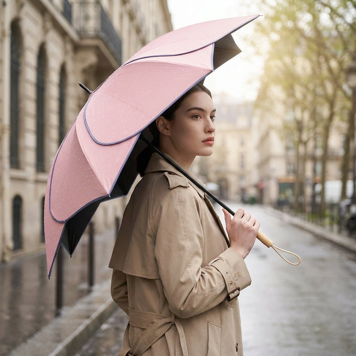 Damen Regenschirm mit farbigem Blütenmotiv, UV-Schutz & wasserabweisender Funktion. Wetterfestes Accessoire.