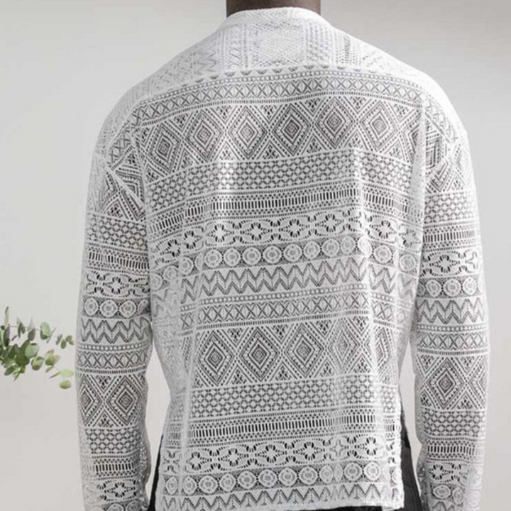 Nahaufnahme des Herren Sommershirt-Sets: leichtes, atmungsaktives Gewebe, ideal für heiße Tage und Freizeit.