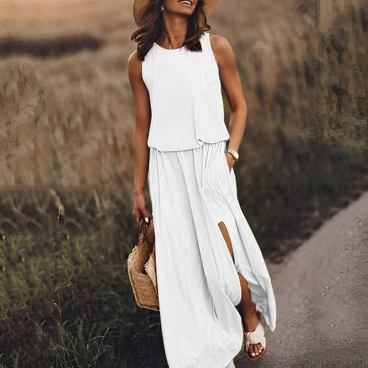 Fließendes Damen Maxikleid mit Retro-Muster, perfekt als Sommer- oder Strandkleid. Ärmellos & sehr bequem.