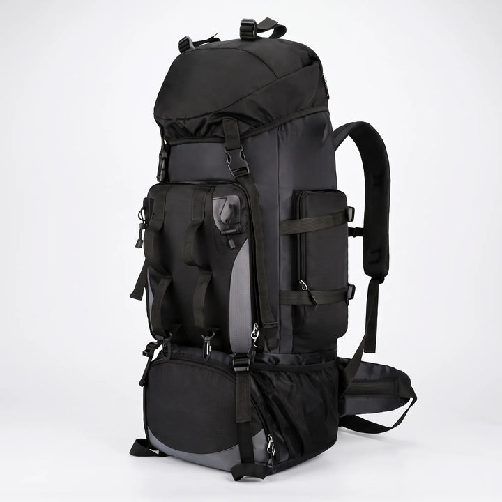 Geräumiger 90L Trekkingrucksack mit vielen Fächern, perfekt für Organisation auf langen Wanderungen.