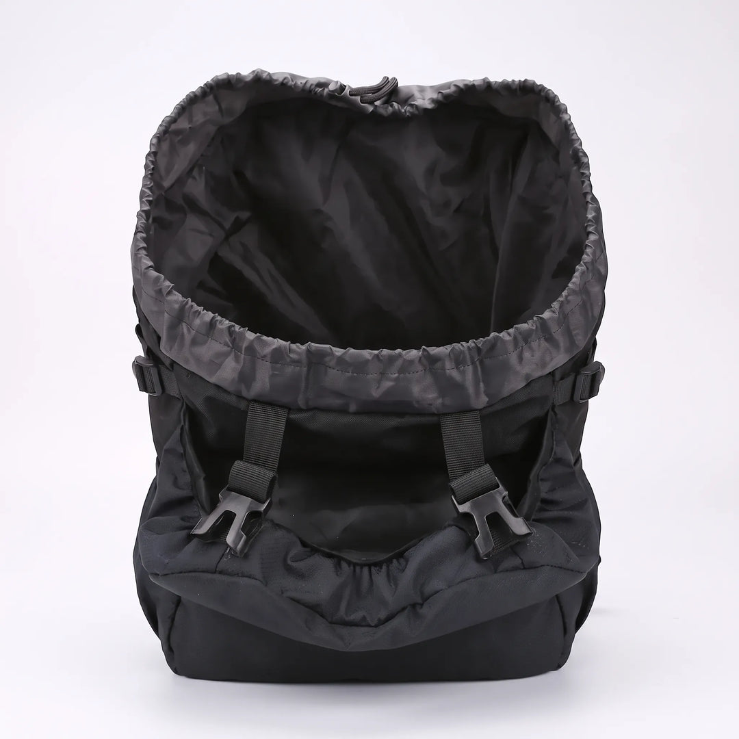 Strapazierfähiger 90L Reiserucksack, gebaut für anspruchsvolle Abenteuer und Outdoor-Expeditionen.