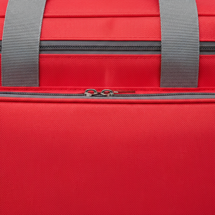 Detaillierte Ansicht der robusten wasserdichten Notfalltasche aus strapazierfähigem Polyester für Sicherheit unterwegs.