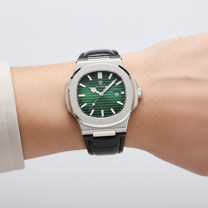 Stilvolle TimeMaster Herrenuhr auf dunklem Hintergrund, betont ihr elegantes Design.