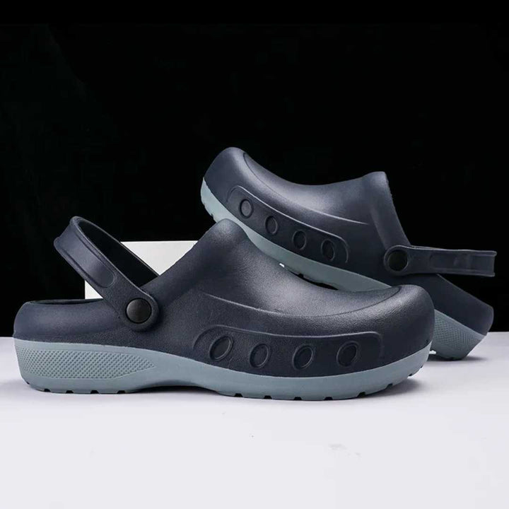 Detailansicht: Rutschfeste Sohle der GripChef Kochschuhe, für maximalen Halt, Sicherheit & Komfort in jeder Küche.