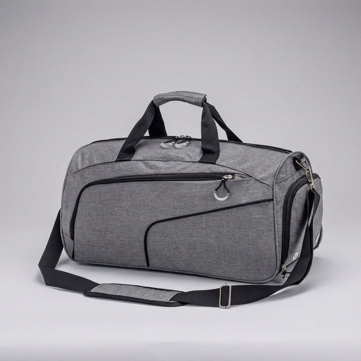 Detailansicht der wasserdichten 35L Duffel Reisetasche aus strapazierfähigem Oxford-Gewebe und Reißverschluss.