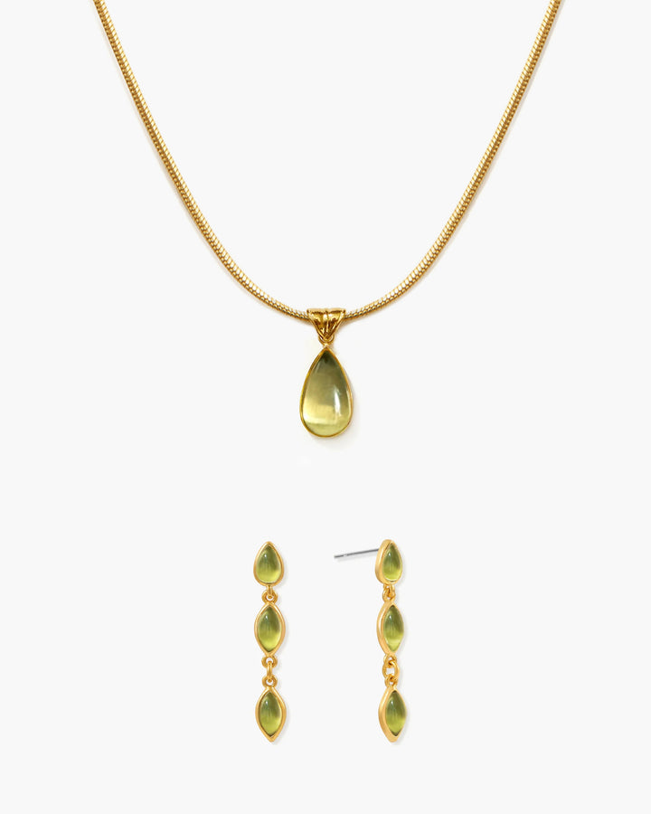 Glänzende goldene Damenkette mit Tropfen-Anhänger aus hypoallergenem, wasserfestem Edelstahl.