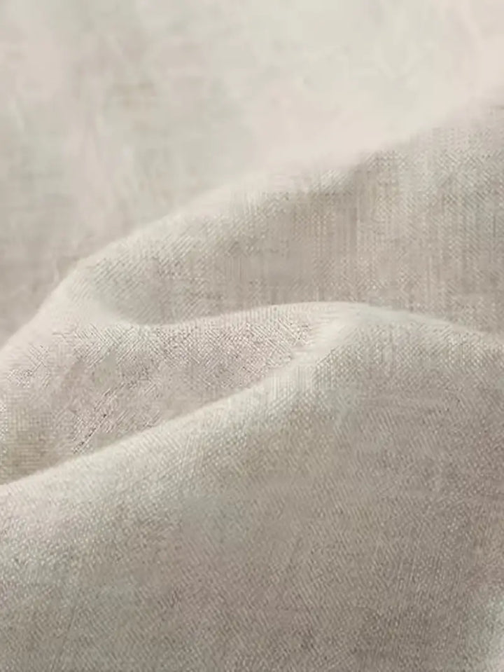 Lässige Sommerhose Xavier für Herren. Komfortable beige Baggy-Hose mit weiter Passform, perfekt für Freizeit & Streetwear.