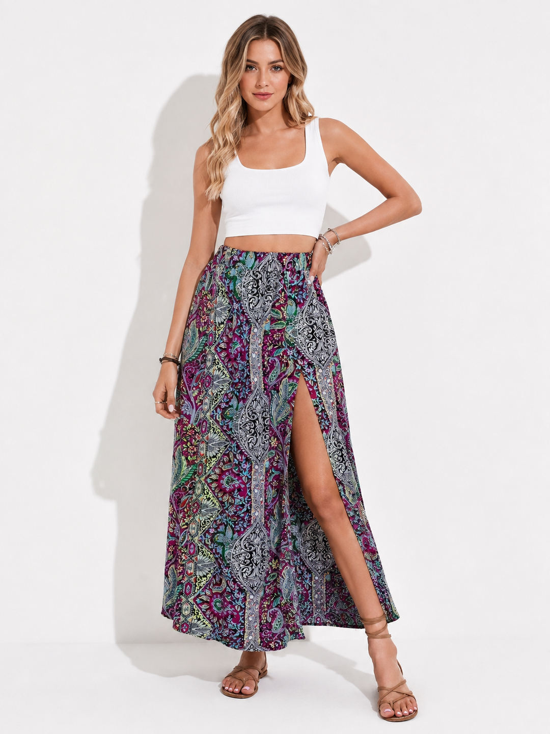 Gemusterter Damen Sommer Maxirock mit fließendem Wellenfall-Design, ideal für einen lässigen Boho-Look.
