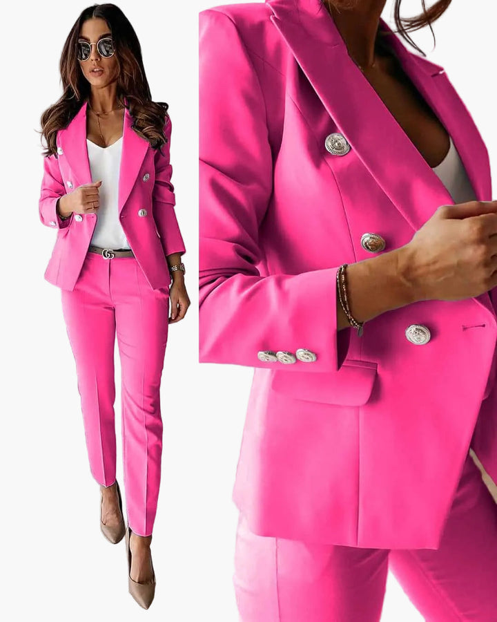 Professioneller Damen Zweiteiler: Schicker Blazer und passende Hose für einen eleganten Business Look.