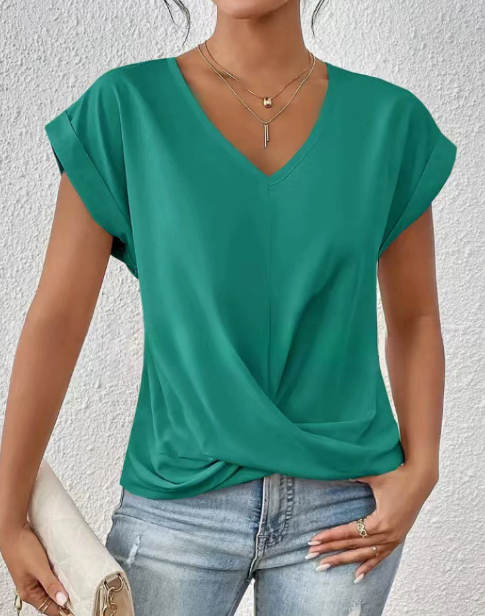 Basic Damen Kurzarmshirt mit schmeichelhaftem Herzausschnitt, ideal für Sommeroutfits und Komfort.