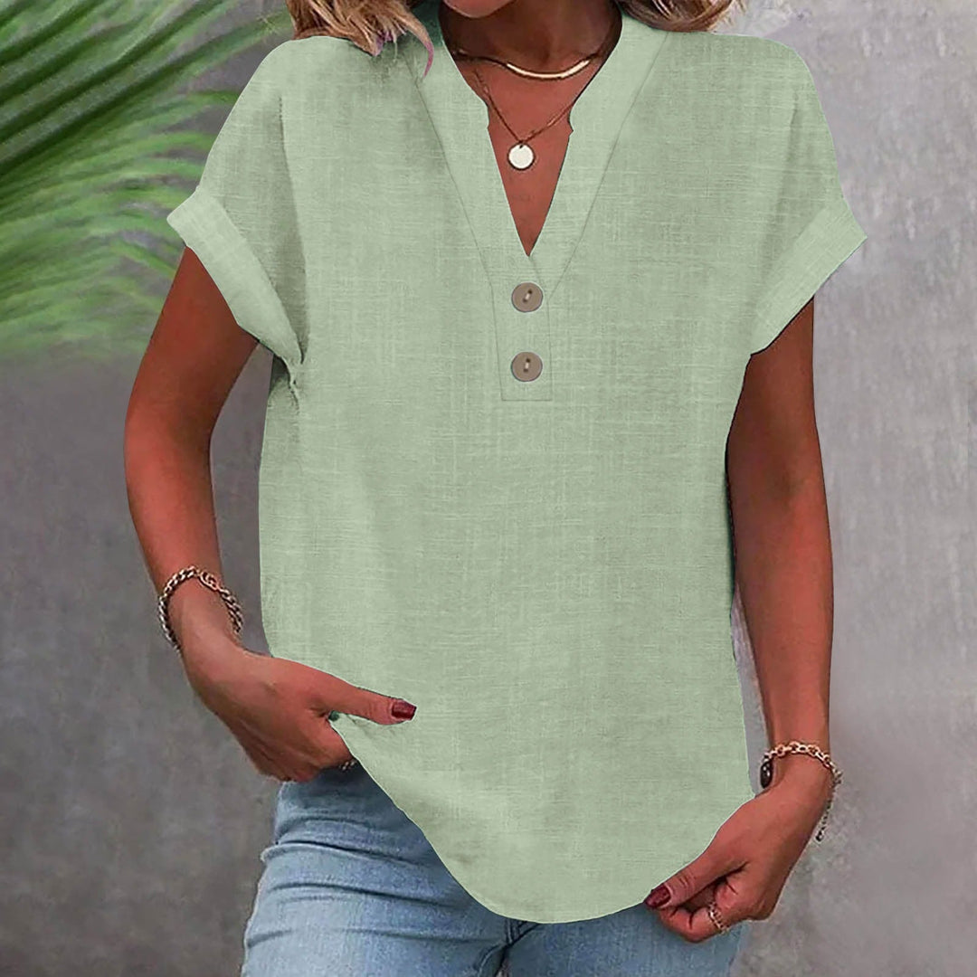 Luftiges Damen Kurzarm-Shirt mit V-Ausschnitt, locker sitzend, ideal für einen komfortablen Sommer-Look.