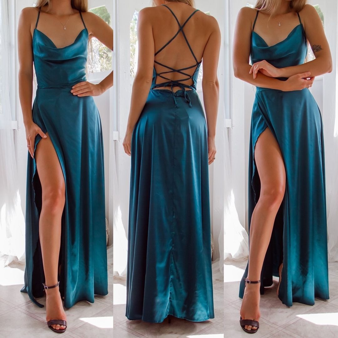 Zeitlos schönes Damen Maxikleid mit Beinschlitz. Perfekt für formelle Anlässe und besondere Feiern.