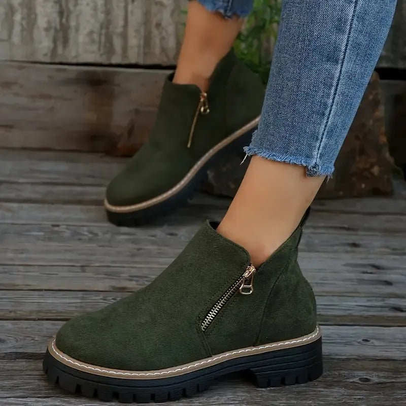 Modische Damen Winterstiefel, wasserdicht & rutschfest, ideal für Wintermode und Outdoor-Aktivitäten.