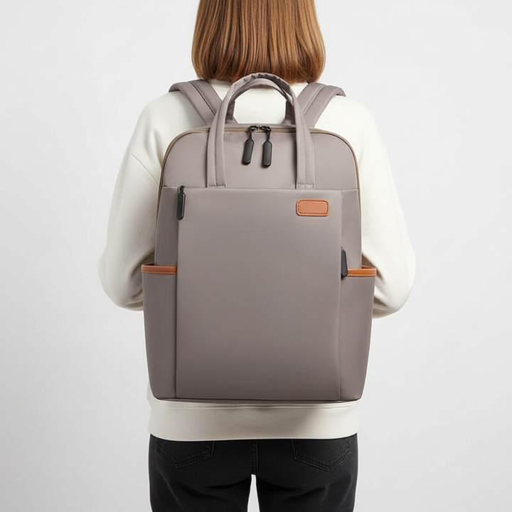 Funktionaler Unisex Schulrucksack SafeGuard, wasserabweisend, bietet Platz für Laptop & Bücher.