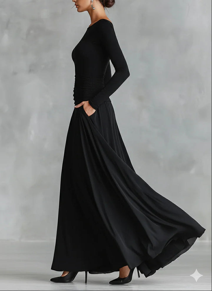 Stilvolles schwarzes Damen Maxikleid mit U-Boot-Ausschnitt, langen Ärmeln, perfekt für formelle Events.
