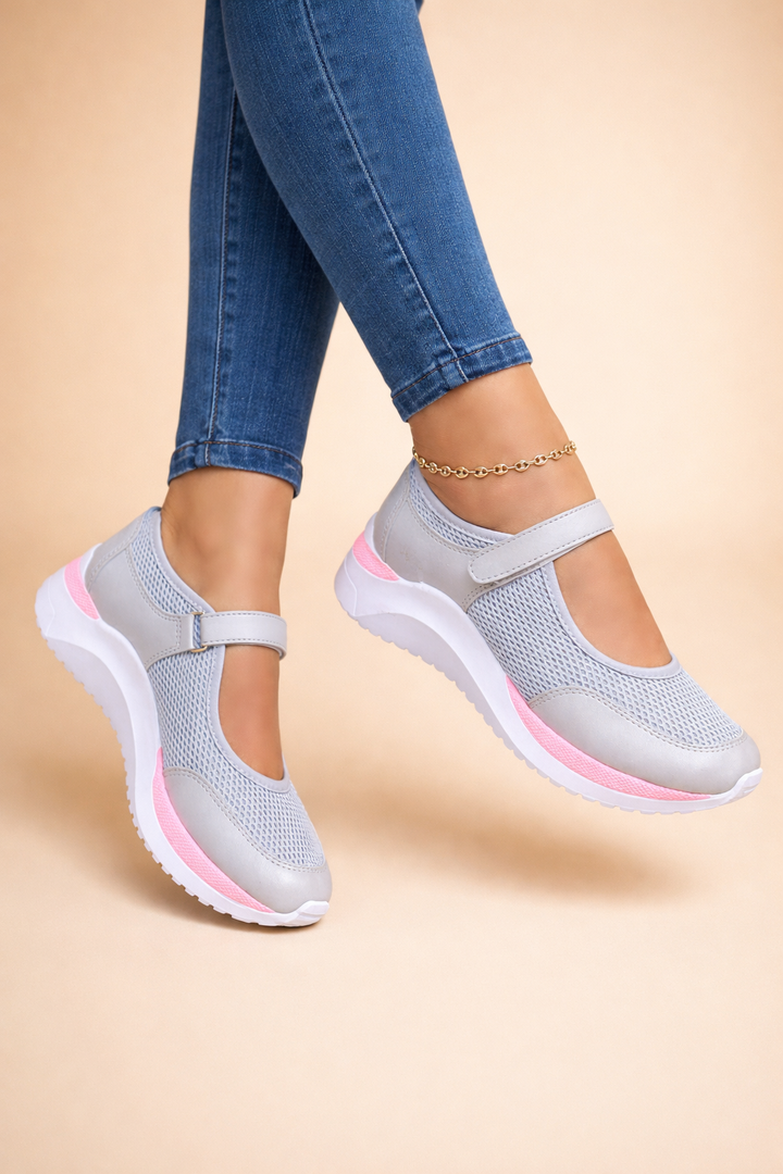 Federleichte Damen Mary Jane Sneaker, extrem bequem und atmungsaktiv, ideal als Alltagsschuh.
