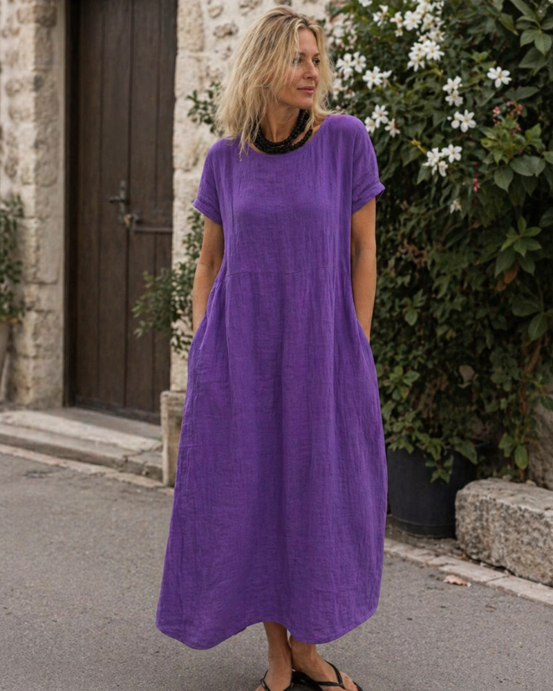 Luftiges Damen Maxikleid mit Kurzarm und Taschen, perfekt als Sommer- oder Urlaubskleid in A-Linie.