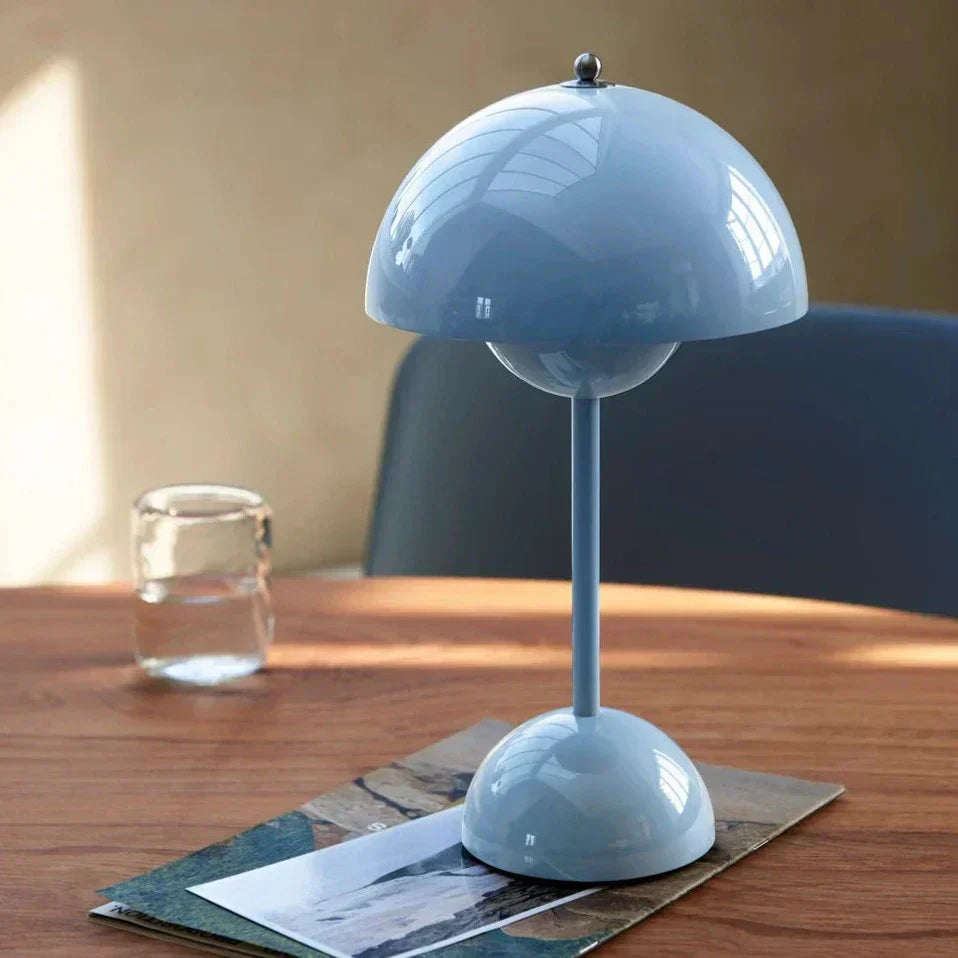 Runde dimmbare LED Tischlampe, Designleuchte, kabellos, für stilvolles Stimmungslicht.