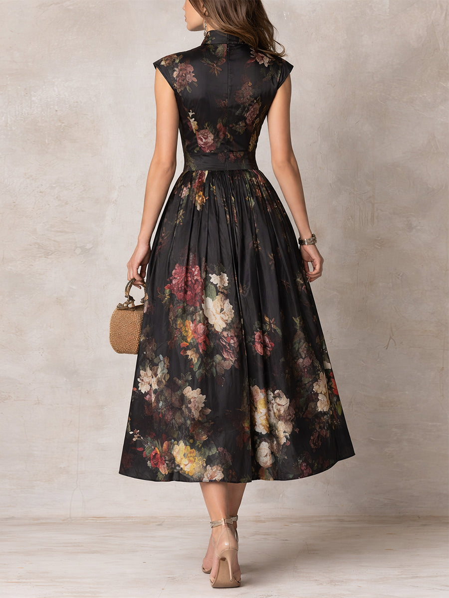 Modisches A-Linie Midi-Kleid für Damen, schwarz mit Blumenmuster. Ideal für festliche Anlässe & Abendgarderobe.