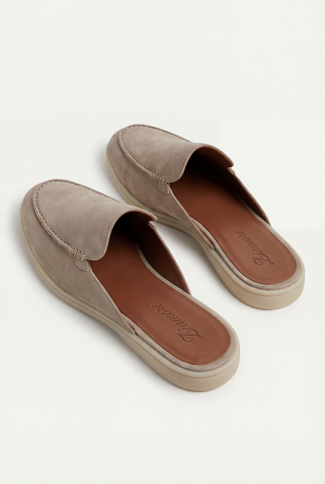 Herren Slip-on Mule grau: Entspannter und bequemer Sommerschuh mit offener Ferse für jeden Tag.