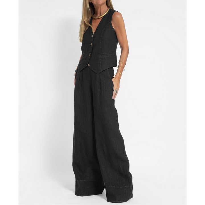 Bequemer Damen Set: stylische Weste und Hose. Komfortabler Zweiteiler für Frühling & Sommer. Modernes Freizeit-Outfit.