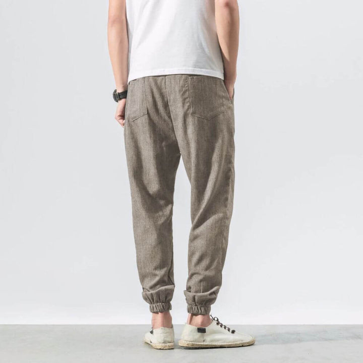 Leichte Jogger-Hose, stilvolle Herrenhose, entspanntes Tragegefühl den ganzen Tag.