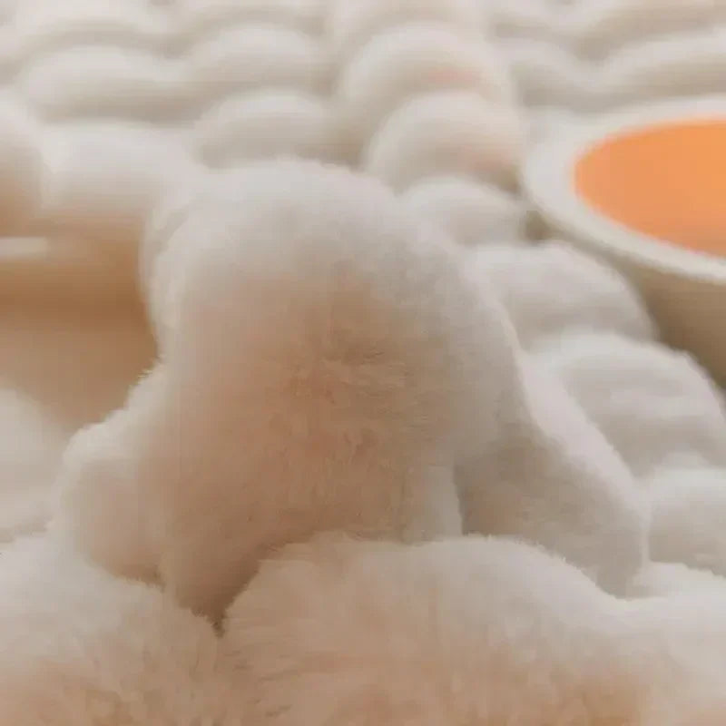 Dekorative Plüschdecke, perfekt für Ihr Zuhause. Eine luxuriöse Kuscheldecke, die Wärme & Eleganz verbindet.
