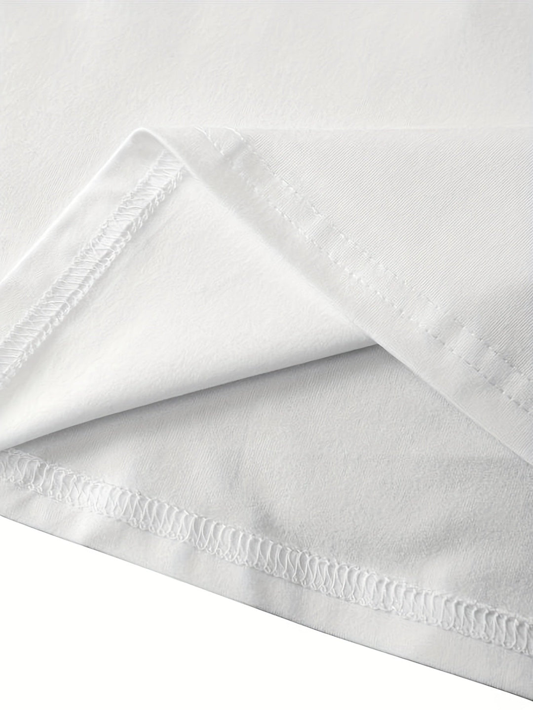 Klassisches Herren Basic Muskelshirt mit Rundhals. Ideales, ärmelloses Tanktop für Sport & Freizeit im Sommer.