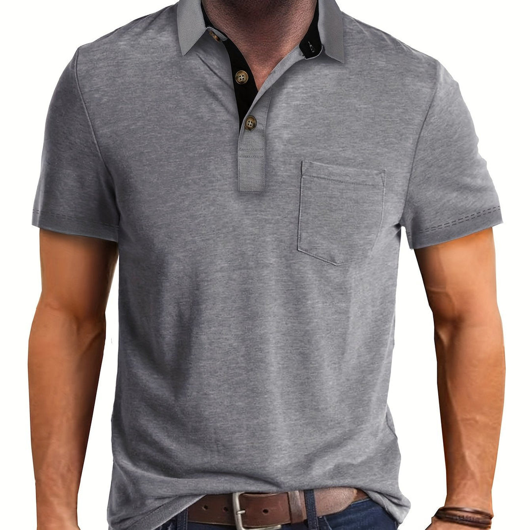 Herren Poloshirt mit elegantem Kontrastkragen. Kurzarm, mit Brusttasche. Stilvoll für Büro und Freizeitoutfits.